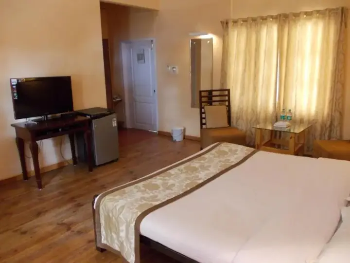 Хафлонг: Landmark Hotels,Haflong