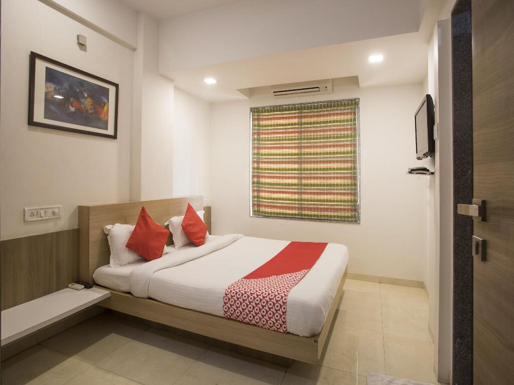 Нашик: OYO 14455 Hotel Balaji Inn