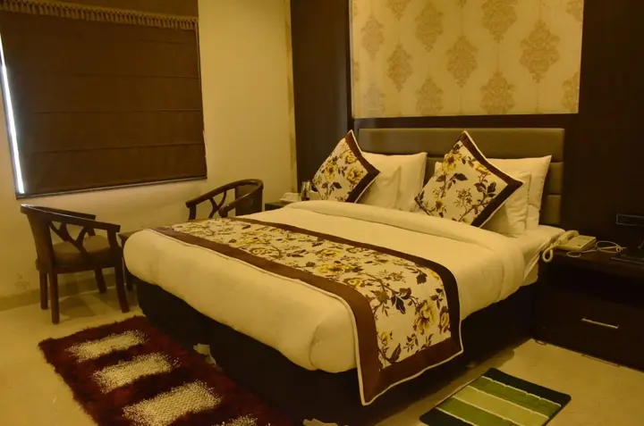 Агра: Hotel Palm Galaxy