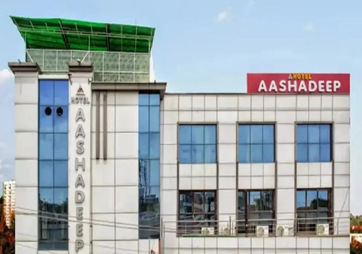 Агра: Aashadeep