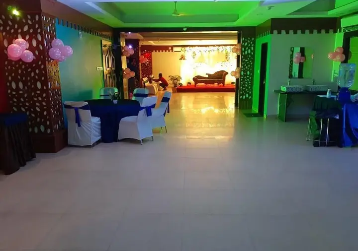 Бхубанешвар: Hotel Lal Qila