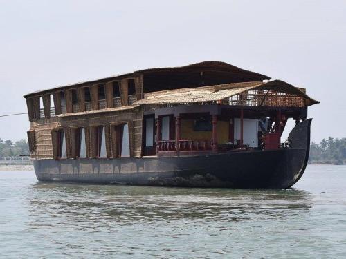 Пудучерри: Pondicherry Houseboats