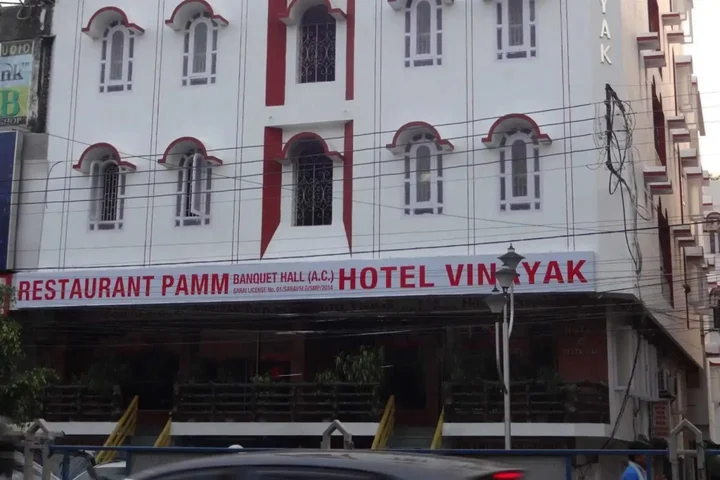 Силигури: Hotel Vinayak