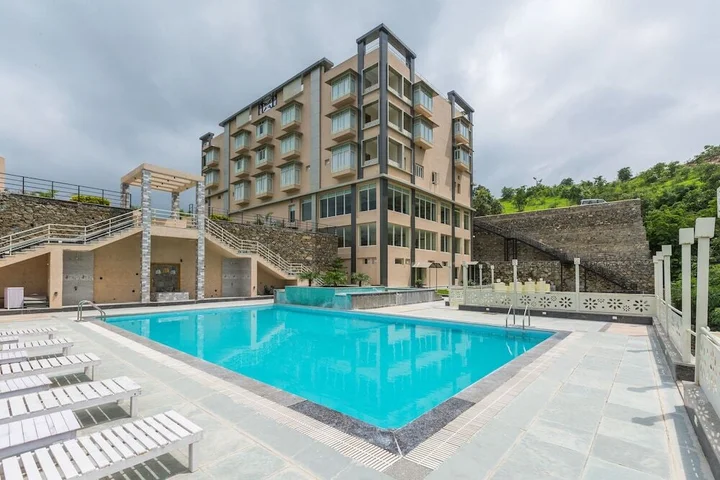 Садри: The G Mount Valley Resort & Spa