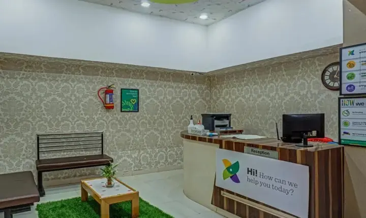 Барамати: Hotel Neha Palace