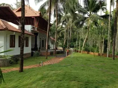 Кондотти: Ayurvedam at Sreenilayam