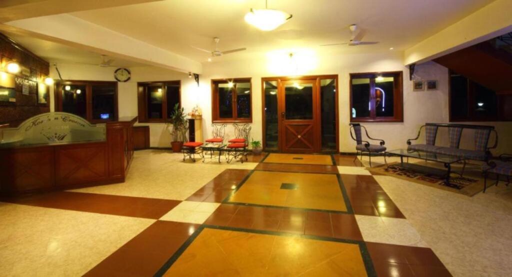 Вагатор: Konkan Crown Resort & Club Sawantwadi