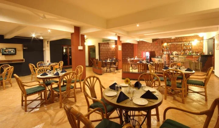 Вагатор: Konkan Crown Resort & Club Sawantwadi