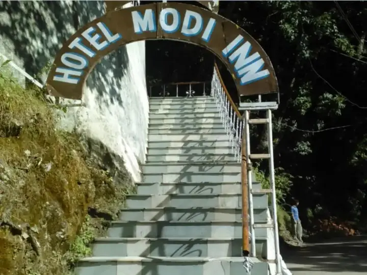 Чамба: Modi Inn Rock Side