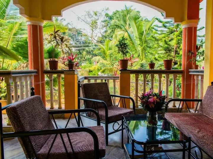 Арамбол: Koala Hotel and Lounge