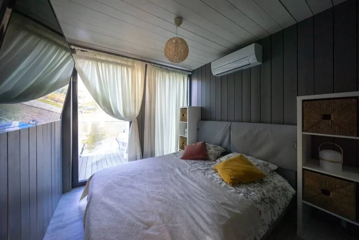 Москва: Дом HouseBoat
