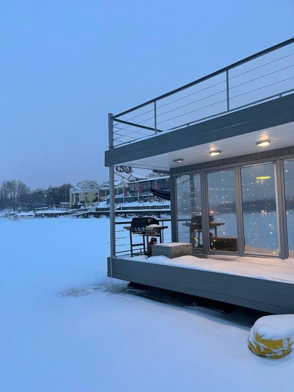 Москва: Дом HouseBoat