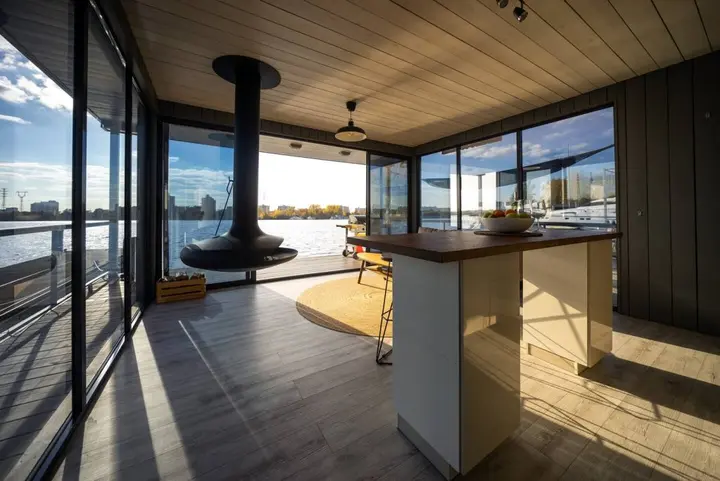 Москва: Дом HouseBoat