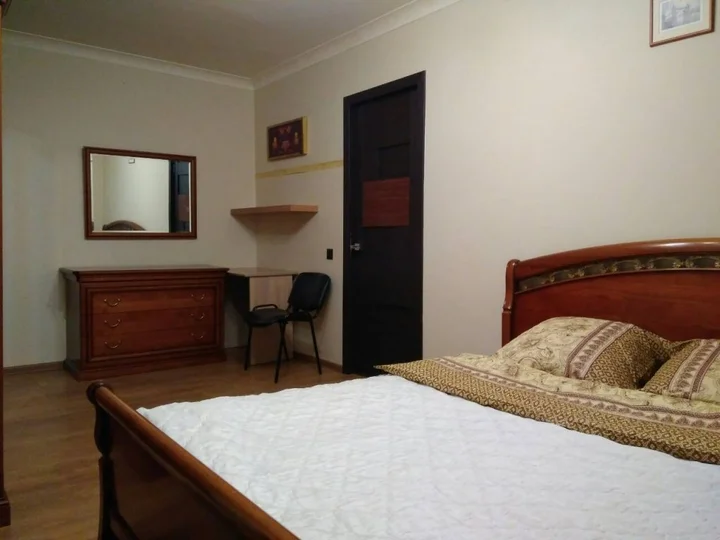 Москва: Odnokomnatnaya Kvartira Okolo Shodnenskaya Apartments