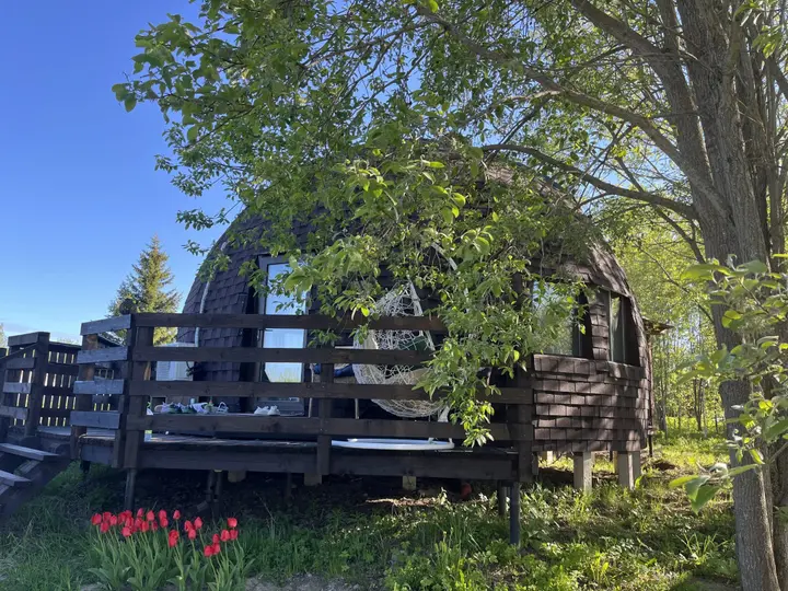 Коробицыно: Гостевой дом Рай в шалаше в Коробицыно
