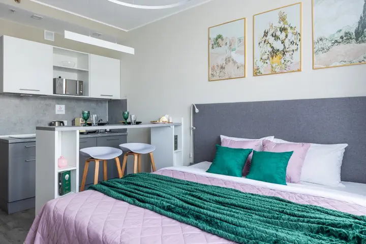 Санкт-Петербург: Апартаменты RoomyRoom Монро