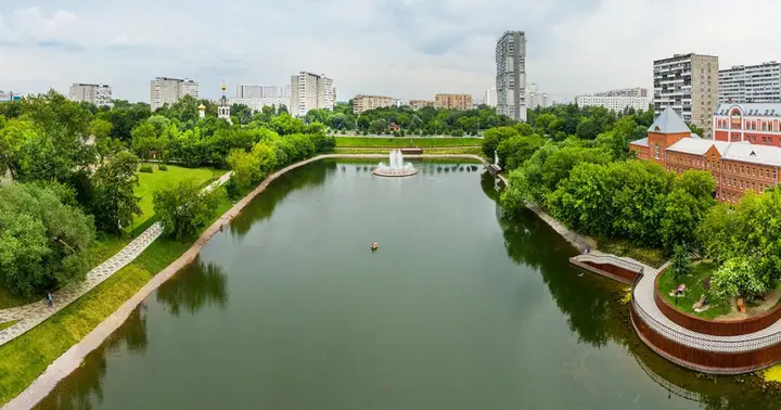 Москва: Апартаменты Цветные Сны
