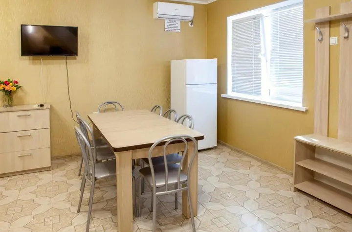Должанская: Holiday home on Chapaieva 121