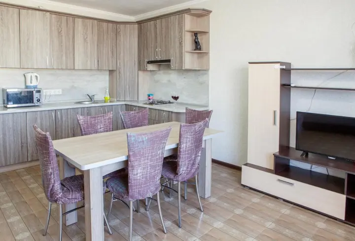 Должанская: Holiday home on Chapaieva 121