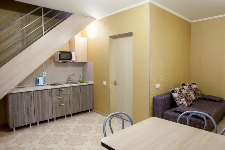 Должанская: Holiday home on Chapaieva 121