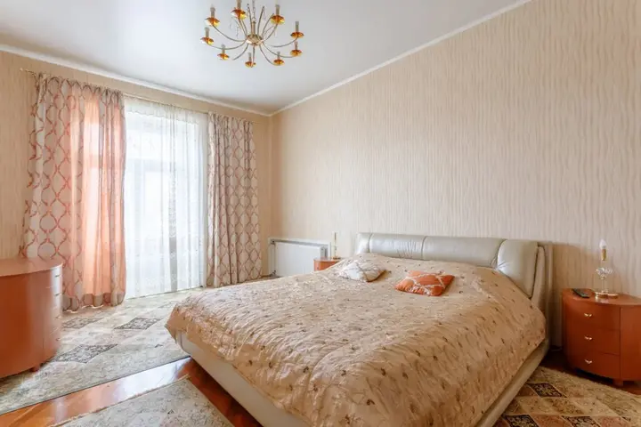 Москва: Квартира у Патриарших Прудов