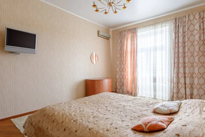 Москва: Квартира у Патриарших Прудов