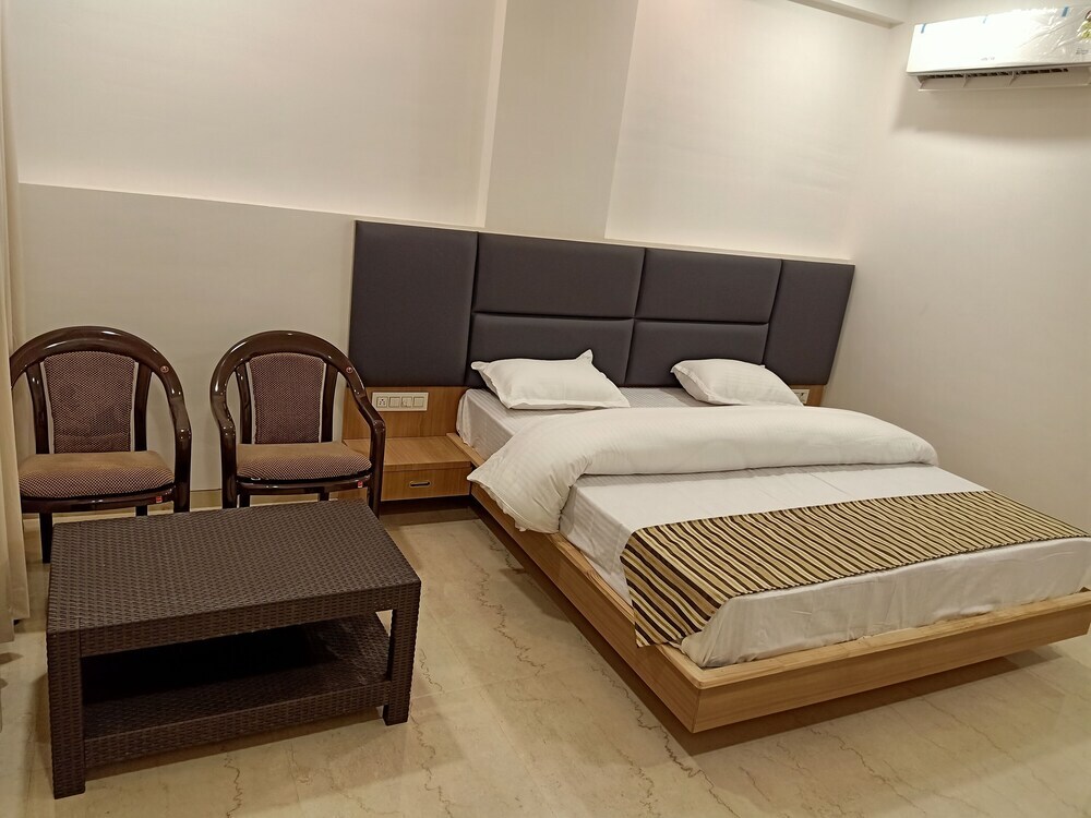 Самерпер: Sun Stone Hotel & Club