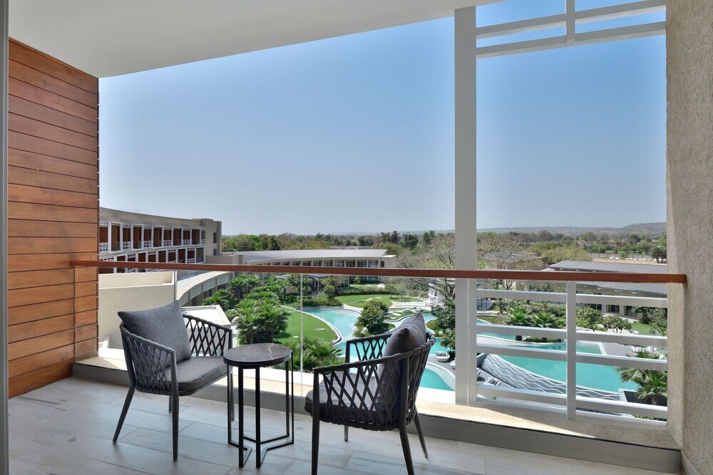Фаридабад: Courtyard Aravali Resort