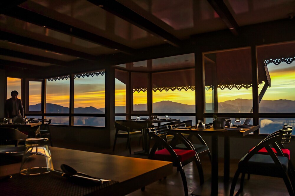 Дарджилинг: Sumi Vista T V Tower Darjeeling
