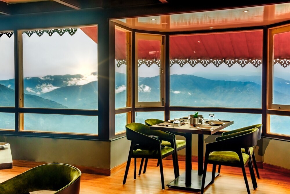 Дарджилинг: Sumi Vista T V Tower Darjeeling