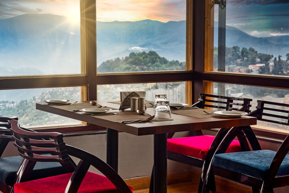 Дарджилинг: Sumi Vista T V Tower Darjeeling