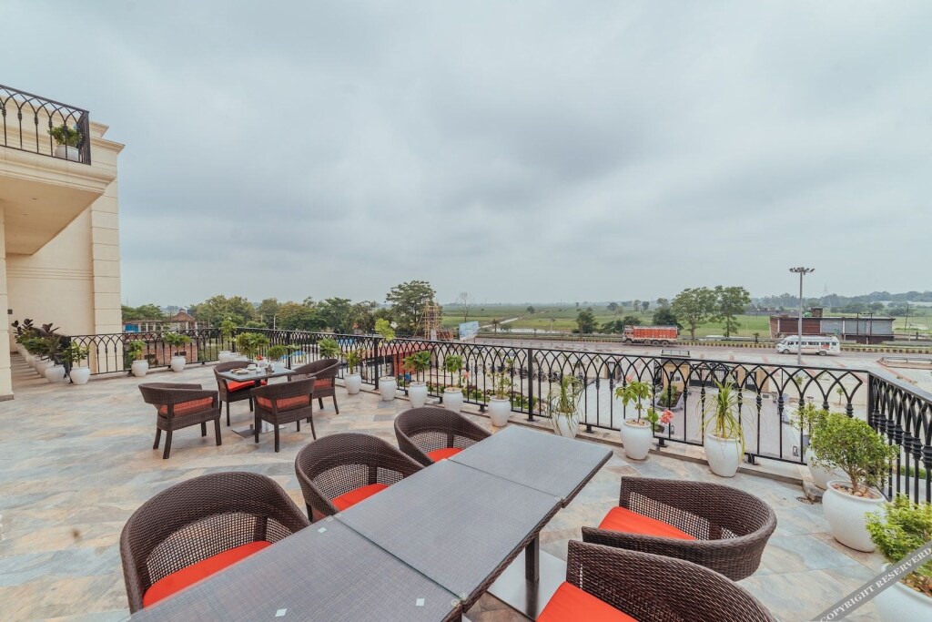 Айодхья: The Ramayana Hotel Ayodhya