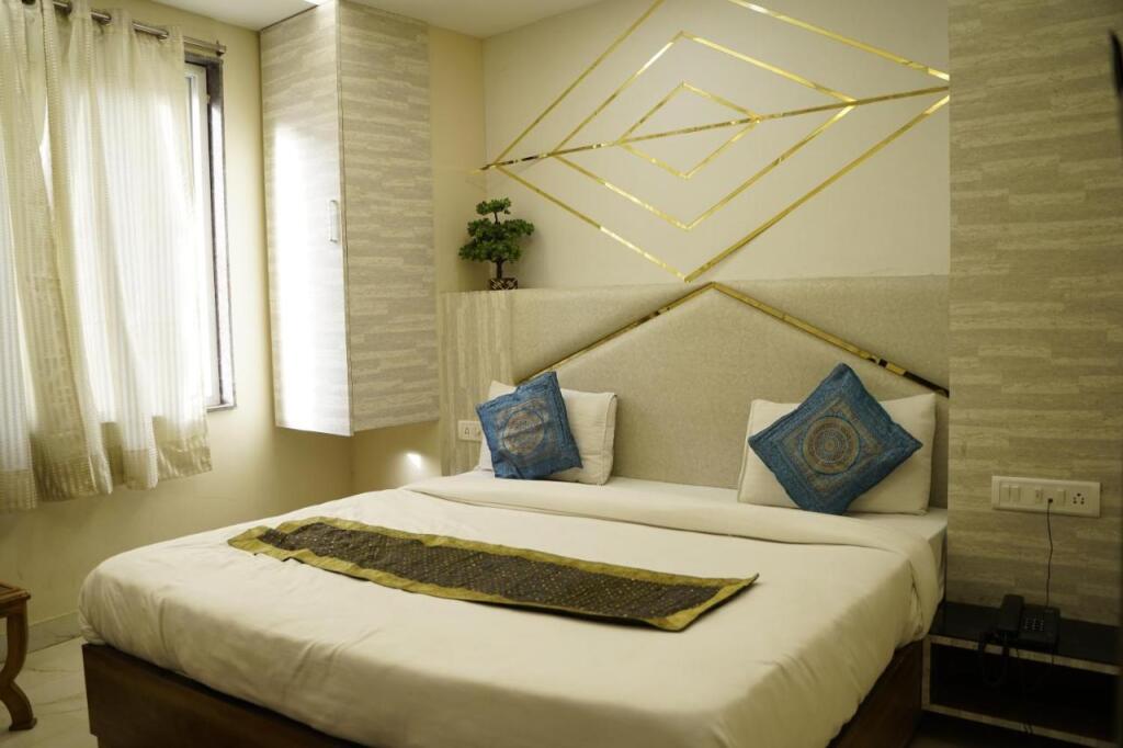 Нью-Дели: Hotel Wall City 55