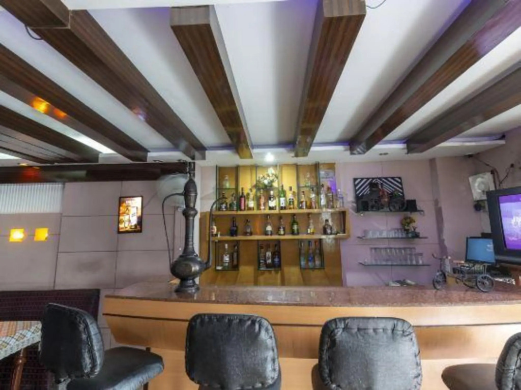 Лудхиана: Hotel Parhar