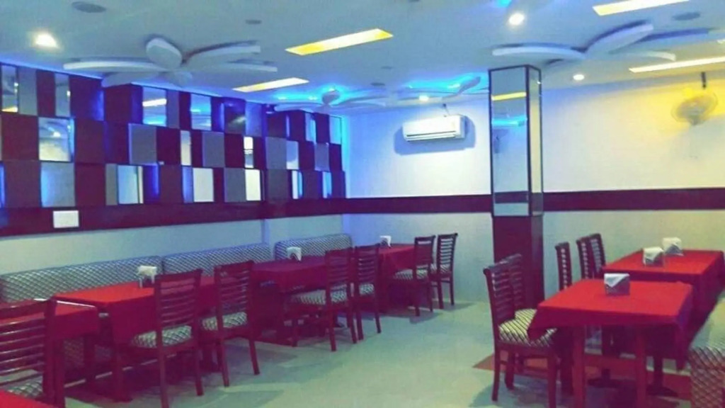 Лудхиана: Hotel Parhar