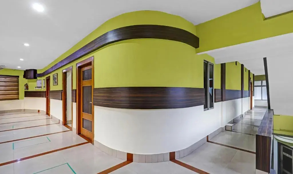 Гувахати: Hotel Apollo by Treebo