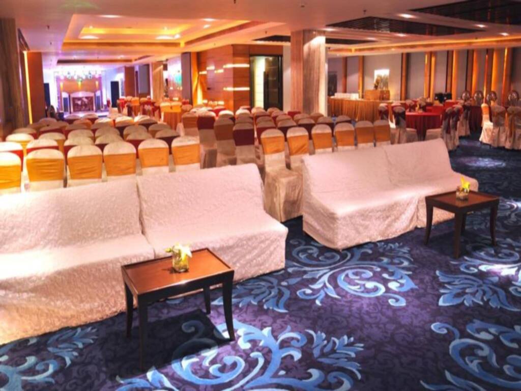 Нойда: Hotel Fortune Inn Noida Sector-19