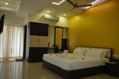 Сенгулам: Hotel Ambai Grand