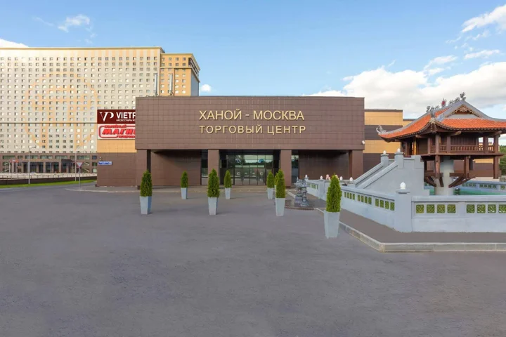 Москва: HanoiMoscow Apart