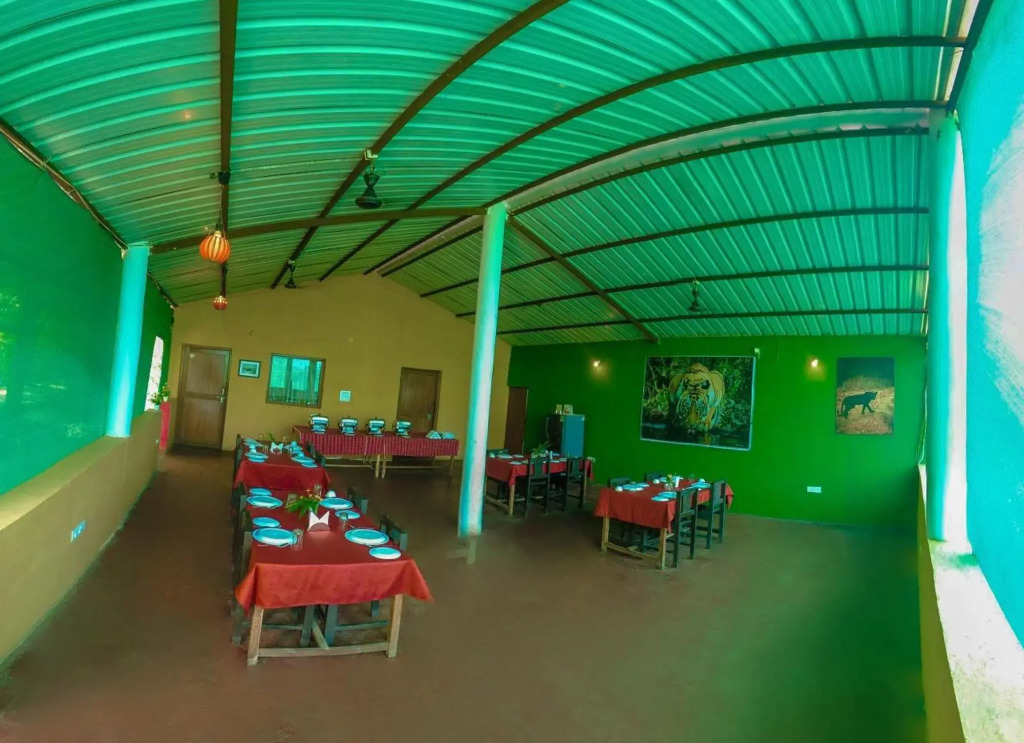 Бхамдели: Tadoba Safari Stay Nature's Sprout