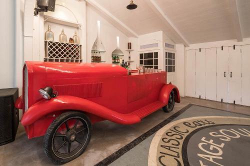 Хандала: SaffronStays Casa Blanca