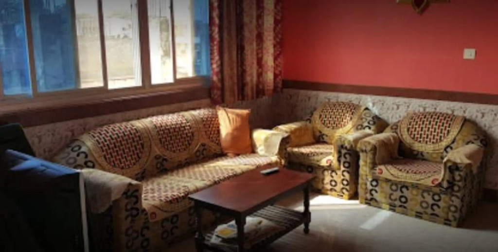 Дунгарпур: Hotel Bhavya Mansion