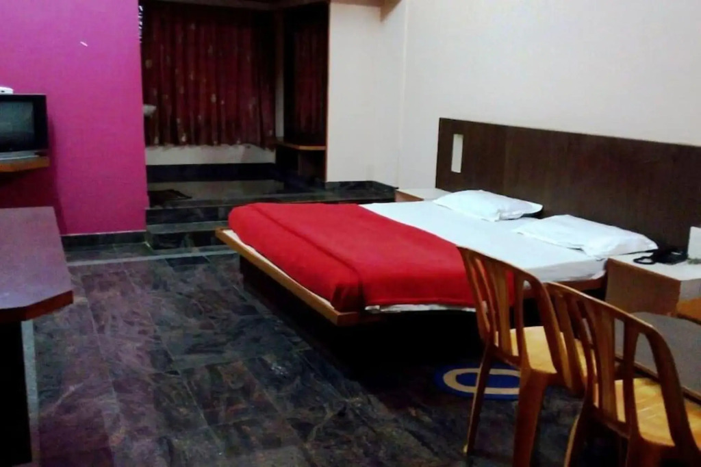Devaragudda: Shiva Shakti Palace