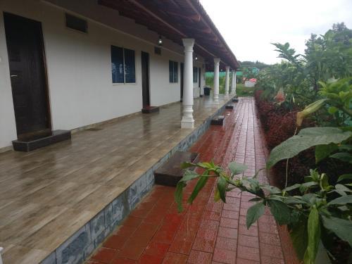 Шиккамагалуру: Bougainvillea Homestay