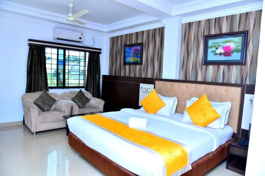 Шиккамагалуру: The Grand Krishna Luxury Hotel