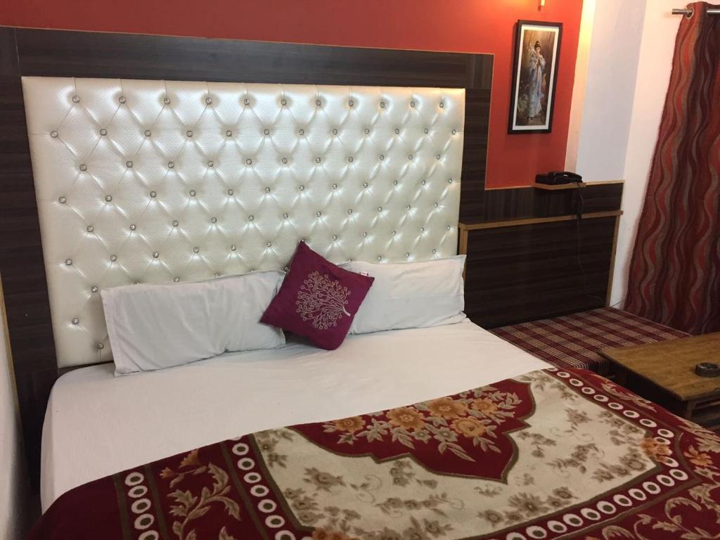 Массури: Delightful Stay Over looking Himalayas