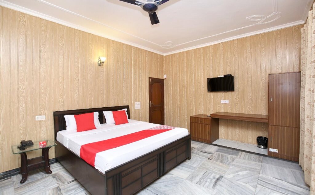 Чандигарх: Cheema Holiday Home