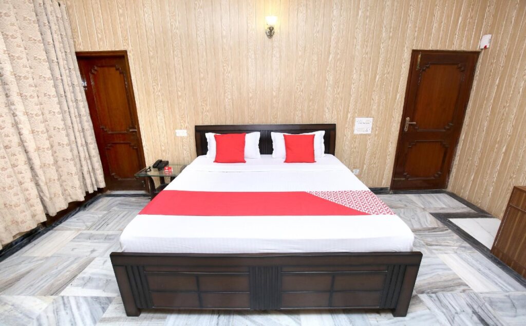 Чандигарх: Cheema Holiday Home
