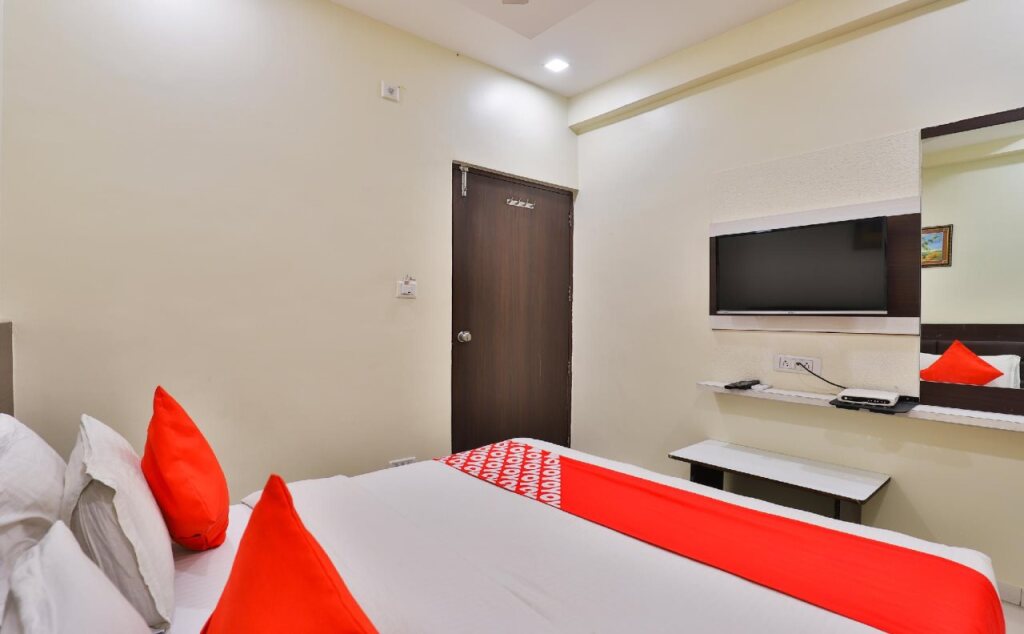 Ахмедабад: Hotel Kushboo By OYO Rooms