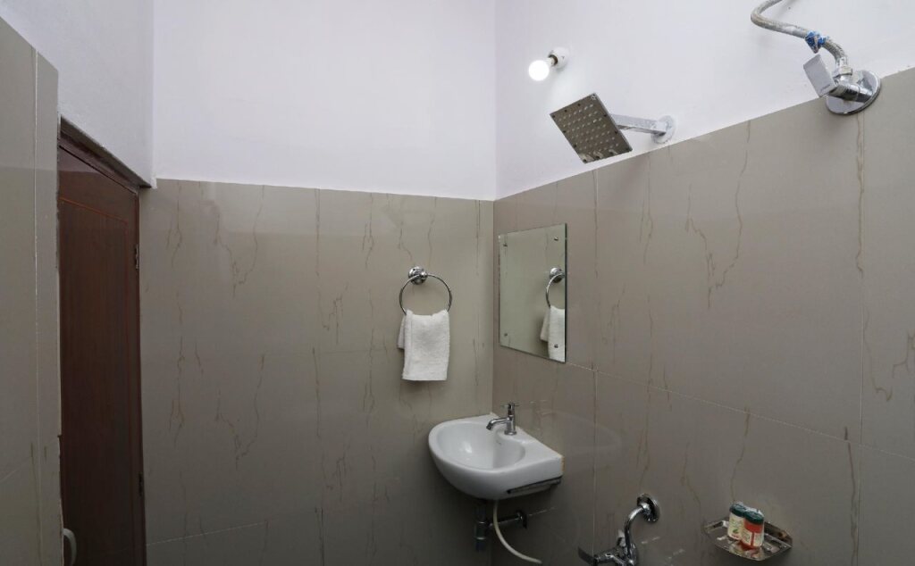Пури: Hotel Puri Inn By OYO Rooms